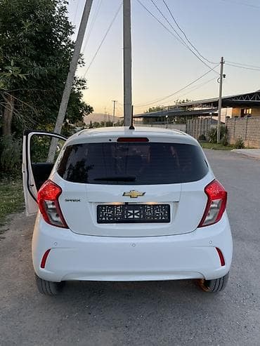 Транспорт: Chevrolet Spark: 2020 г., Хэтчбэк — 2