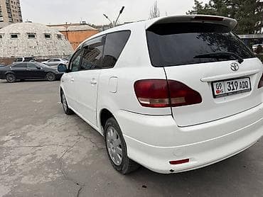 Toyota: Toyota Ipsum: 2001 г., 2.4 л, Автомат, Бензин, Минивэн — 4
