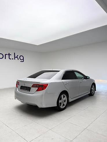 2011: Toyota Camry: 2011 г., Автомат, Бензин, Седан — 5