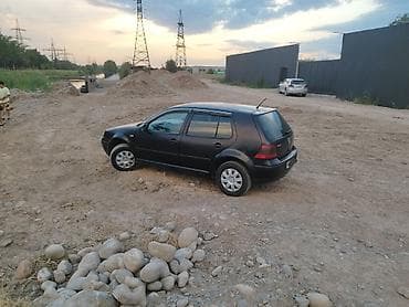 Volkswagen Golf: 2001 г., 1.6 л, Механика, Бензин, Хэтчбэк — 3