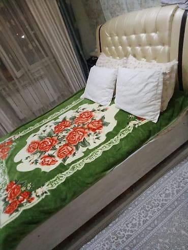 продаю тумбу под телевизор: Спальный гарнитур сатылат. Шкаф кузгу тумба диван. комплект.Арзандатып — 1