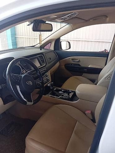 Продажа авто: Kia Carnival: 2019 г., 2.2 л — 5