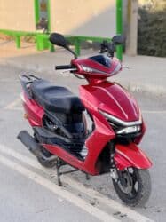 скутер мопед: Макси-скутер M8, 150 куб. см, Бензин, Б/у — 2