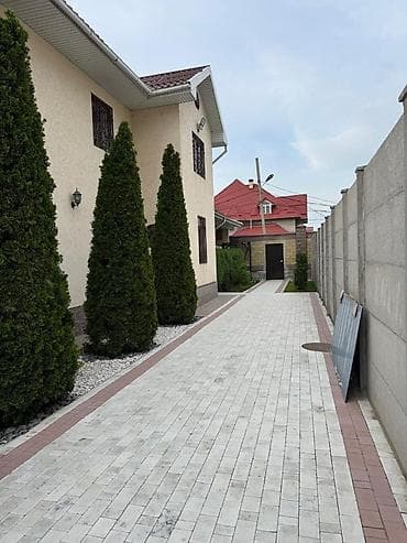 требуется семья: Срочно! Готовый дом + 4 сотки в топ-районе. Подойдёт для семьи или — 6