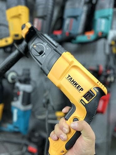 Аппараты для стирки ковров: Перфоратор, Новый, Бесплатная доставка — 1