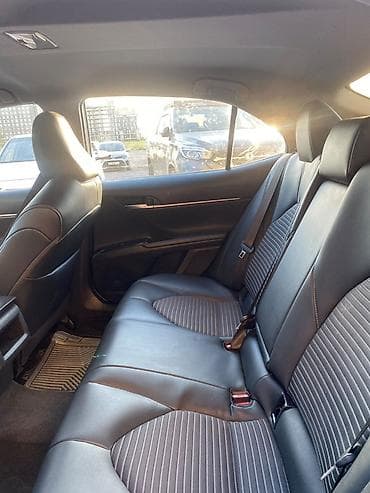 prius v: Toyota Camry: 2020 г., Вариатор, Гибрид, Седан — 4