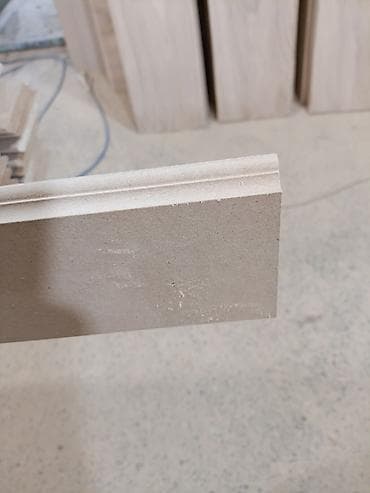 плинтус мдф: Плинтус МДФ покрашенный - Материал: МДФ высокой плотности. - Профиль — 8