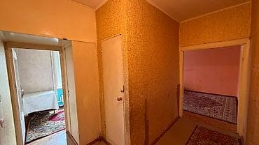 Квартиры: 1 комната, 34 м², 12 мкр 105 серия, 3 этаж, Требуется ремонт — 2