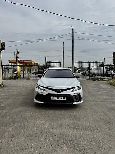 Toyota Camry: 2019 г., 2.5 л, Автомат, Бензин, Седан
