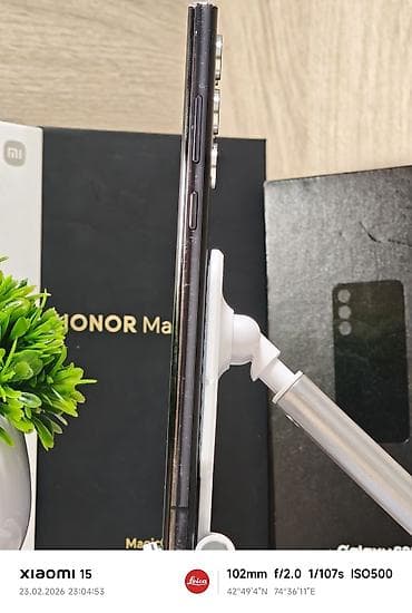 nikon camera: Samsung Galaxy S22 Ultra, Б/у, 256 ГБ, цвет - Черный, 1 SIM, 2 SIM, eSIM — 2