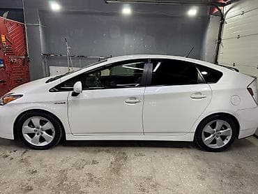 tayota progres: Toyota Prius: 2015 г., 1.8 л, Гибрид, Хэтчбэк — 9