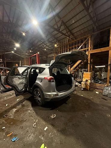 b 5: Разбор на запчасти Toyota RAV4 XA40, 2016 г. Имеются все запчасти от — 9