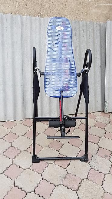 Инверсионный стол, поможет избавиться от грыжи