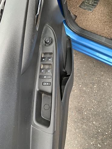 Продажа авто: Chevrolet Spark: 2017 г., 1 л, Автомат, Бензин, Хэтчбэк — 10