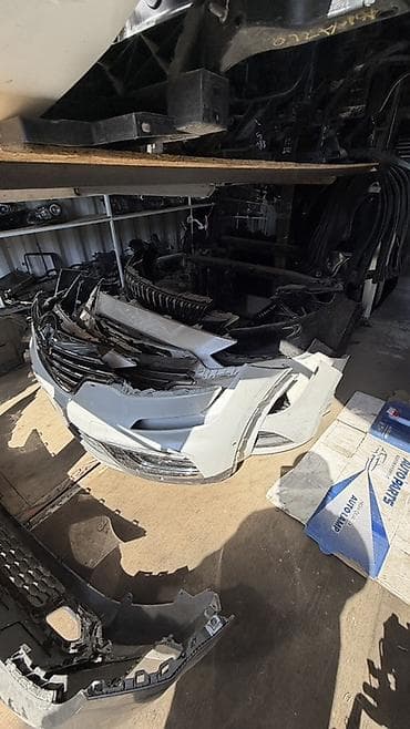 Транспорт: Бамперы и элементы передка для легковых авто - Передние бамперы в — 2