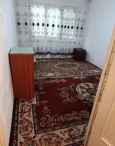 кватиру: 1 комната, С мебелью частично — 1