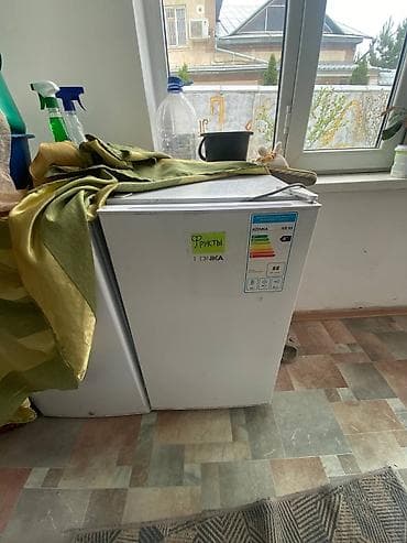 Техника для кухни: Продаю срочно мини холодильник обьем 88л высота 90см. Так же — 2