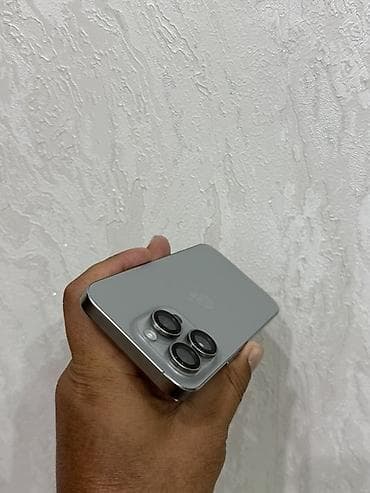 айфон дешевле: IPhone 15 Pro, Б/у, 256 ГБ, Natural Titanium, Защитное стекло, Чехол, 99 % — 3