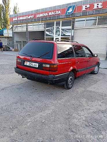 Унаа: Volkswagen Passat Variant: 1991 г., 1.8 л, Кол менен иштөөчү, Бензин, Универсал — 3