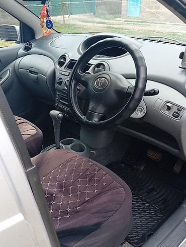 sprinter 516 2011: Toyota Vitz: 2001 г., 1 л, Автомат, Бензин, Хэтчбэк — 4