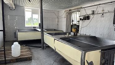 Продаю коммерческое помещение 800 кв м.с участком 19 соток — 8
