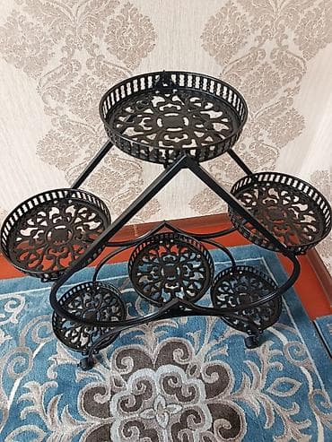 малочай цветы: Полка, этажерка для цветов, Железо — 1