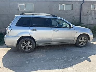 Mitsubishi Airtrek: 2004 г., 2.4 л, Механика, Бензин, Кроссовер — 7