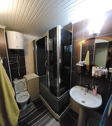 Квартиры: 3 комнаты, 62 м², 104 серия, 5 этаж, Косметический ремонт — 1