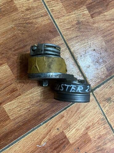 Renault Duster 2.0 натяжитель, Рено Дастер ролик с натяжителем