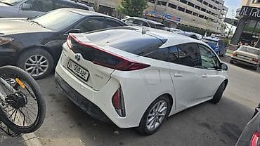 prius: Toyota Prius: 2019 г., 1.8 л, Автомат, Электромобиль, Лифтбек — 1