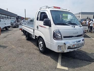 Kia BONGO: 2022 г., 2.5 л, Кол менен иштөөчү, Дизель — 1