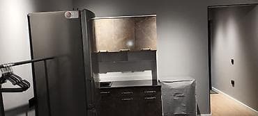 продается студия: Студия с современным ремонтом и функциональной планировкой. - — 3