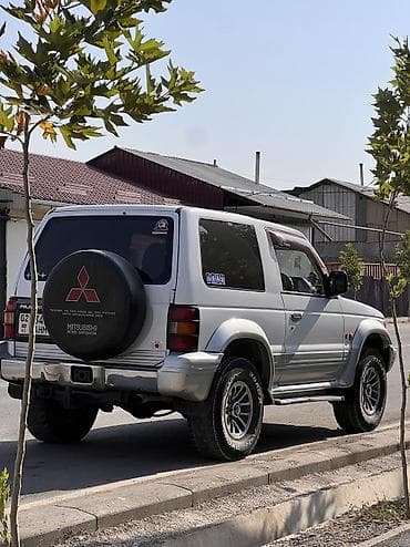 bmw e320: Mitsubishi Pajero: 1992 г., 2.5 л, Автомат, Дизель, Внедорожник — 8