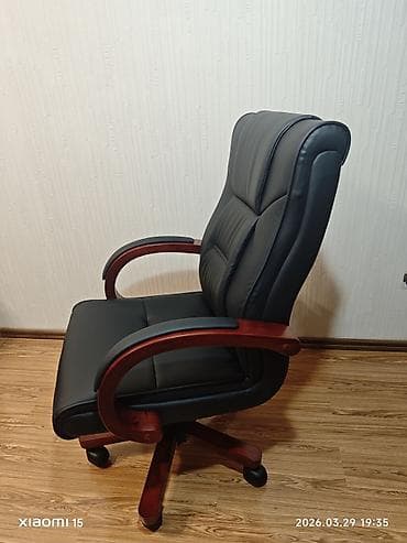 Офисное кресло, Новый, С колесиками, цвет - Черный, Экокожа, Самовывоз