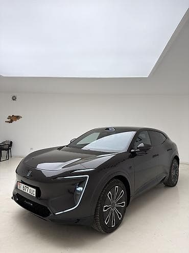 Changan : 2025 г., 1.5 л, Автомат, Гибрид, Лифтбек