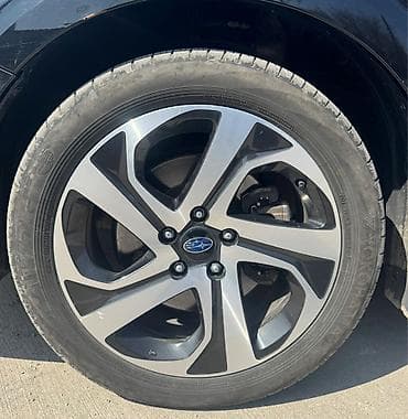 эмблема на субару: Subaru Legacy: 2020 г., Седан — 7