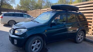 Toyota RAV4: 2001 г., 2 л, Автомат, Бензин, Кроссовер