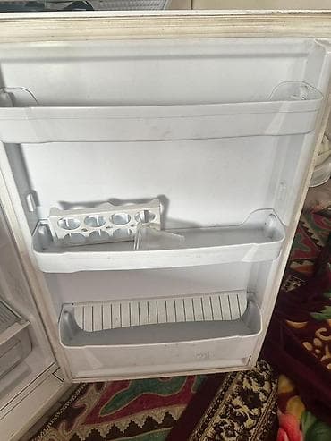Холодильник Indesit, Двухкамерный — 3