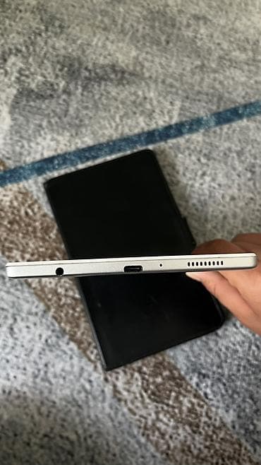 android мониторы: Планшет, Samsung, память 32 ГБ, 7" - 8", 4G (LTE), Б/у, Классический цвет - Серебристый — 5