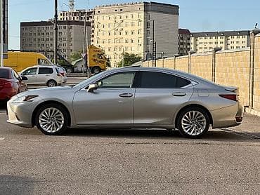 ешка 301: Lexus ES: 2021 г., 2.5 л, Автомат, Гибрид, Седан — 4