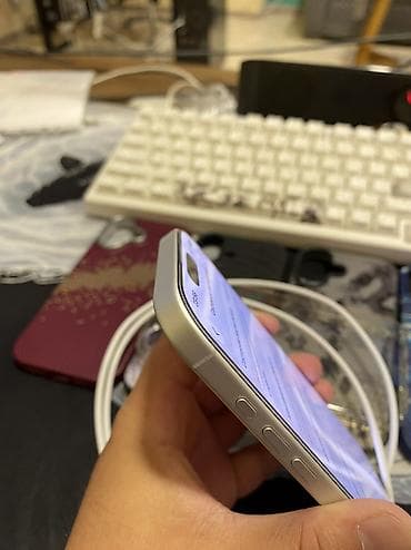 ipad 8th: IPhone 17, Б/у, 256 ГБ, Белый, Защитное стекло, Чехол, Кабель, 100 % — 5