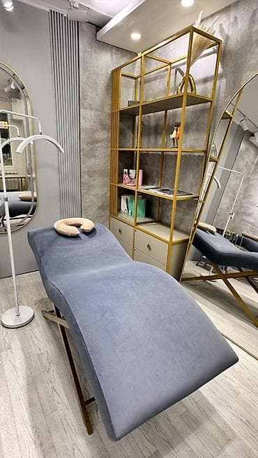 Кресла: Сдаётся кушетка для лашмейкеров, бровистов и косметологов. 📍 Первая — 2