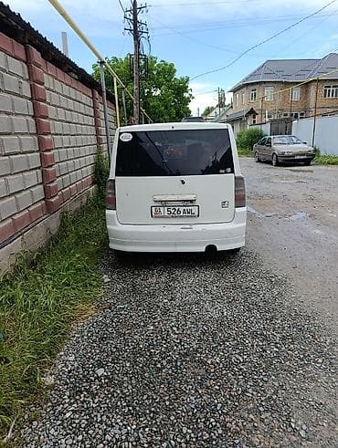 Toyota bB: 2010 г., 1.5 л, Автомат, Бензин, Универсал