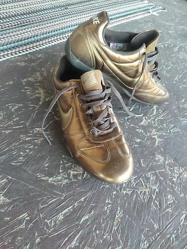 Кроссовки Nike, низкий профиль,чисто оригинал. - Цвет: бронзовый at lalafo.kg Кроссовки Nike, низкий профиль,чисто оригинал. - Цвет: бронзовый
