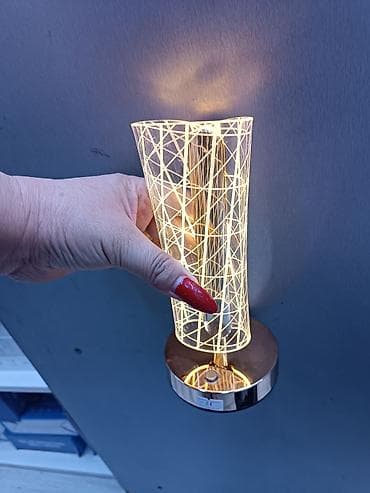 Жарык кылуу: Настольный LED-светильник с декоративным абажуром из прозрачного — 3