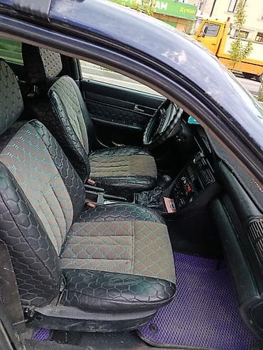 аудио систему: Audi 100: 1991 г., 2.6 л, Седан — 5