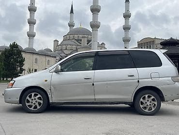 багажник на крыше: Toyota Gaia: 2002 г., 2 л, Автомат, Бензин, Минивэн — 5