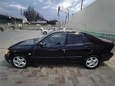 Транспорт: Lexus IS: 2001 г., 2 л, Автомат, Бензин, Седан — 3