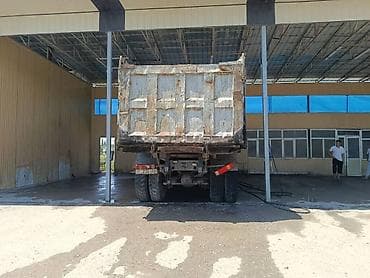 235 55: Самосвал HOWO Sinotruk 6x4 - Колесная формула: 6x4 - Кабина — 9