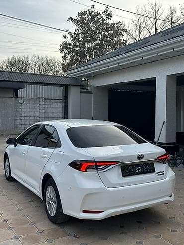 corolla s: Toyota Corolla: 2019 г., 1.8 л, Автомат, Бензин, Седан — 5
